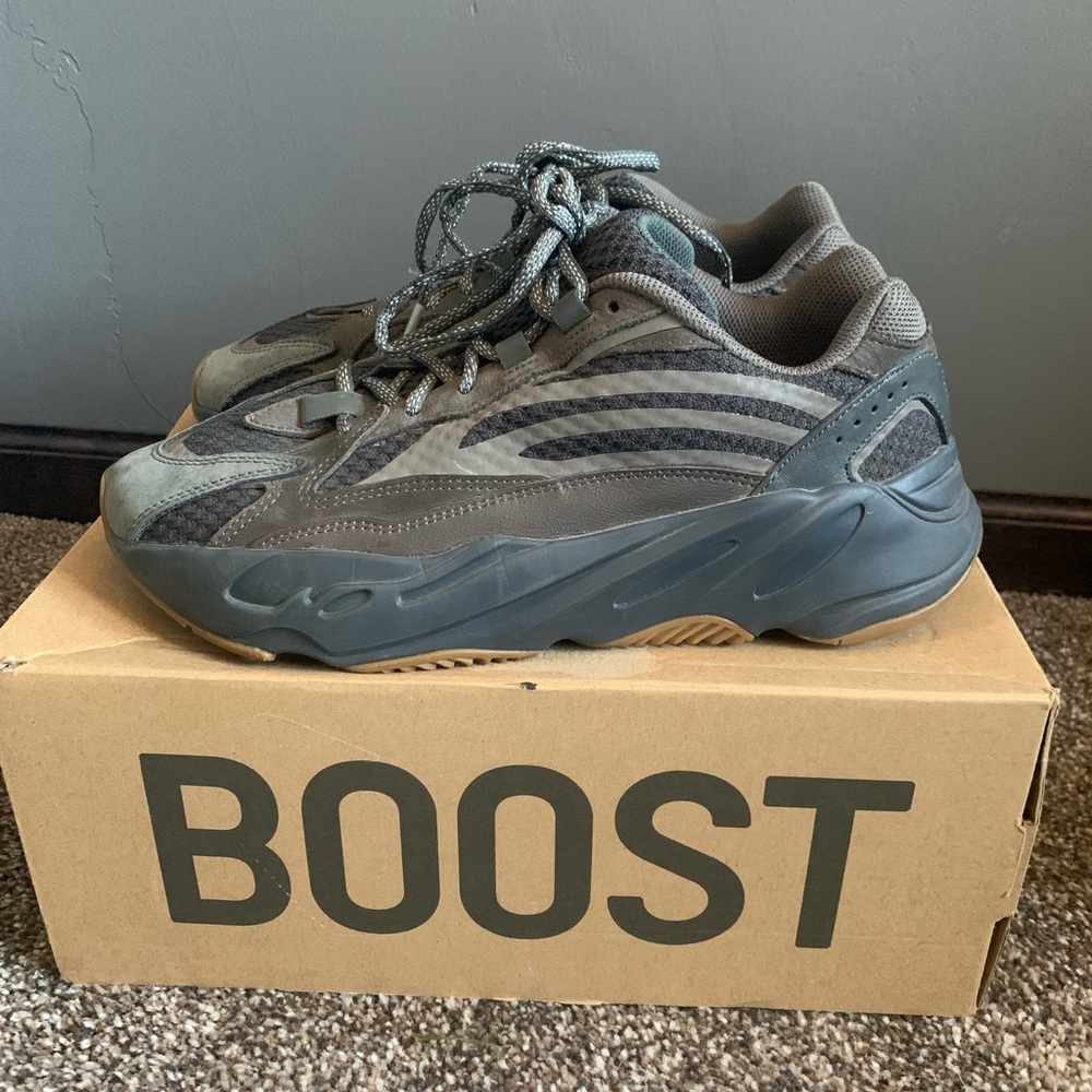 Adidas Yeezy Boost 700 V2 “Geode”